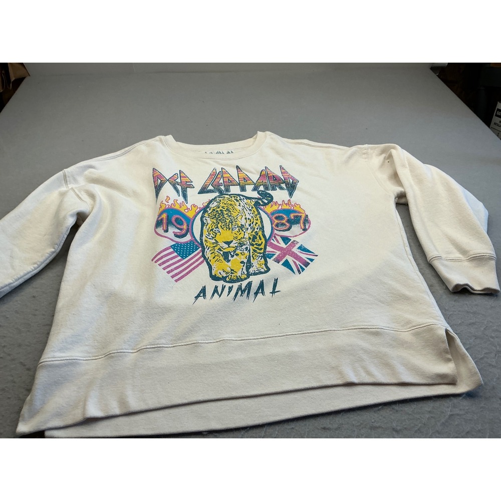 Def‎ Leppard Sweatshirt Animal 1987 Graphic Print Cream Size M Rock Band Style